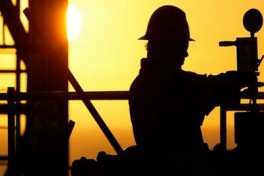 Цена азербайджанской нефти превысила 113 долларов