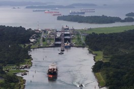 Проход через Панамский канал подорожал до рекордных значений