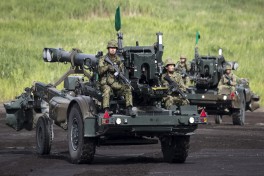 Япония отказалась от поставок летального оружия Украине