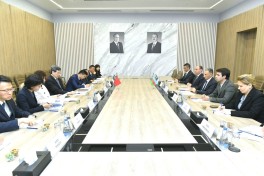 Рашад Набиев встретился с китайским коллегой