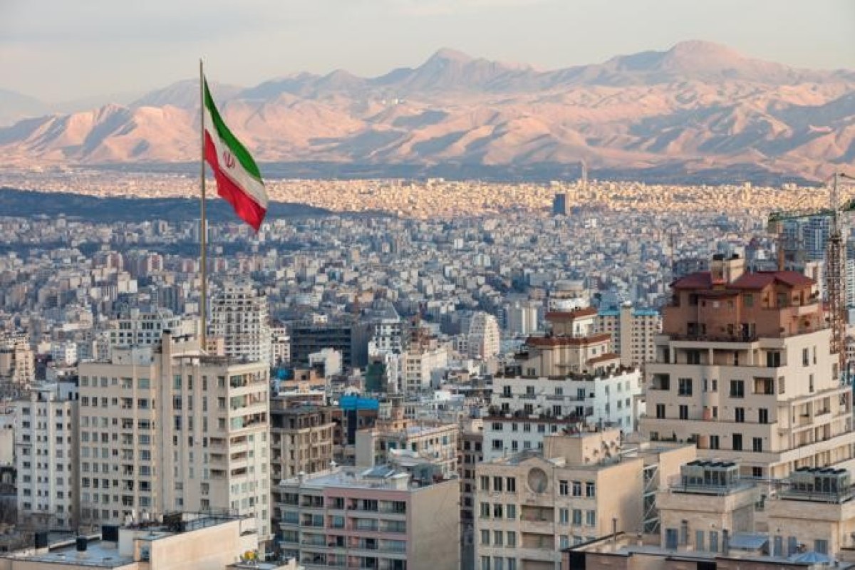 Китай и США призвали граждан срочно покинуть Иран