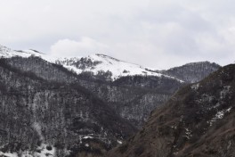 В Лачине и Кяльбаджаре выпал мокрый снег