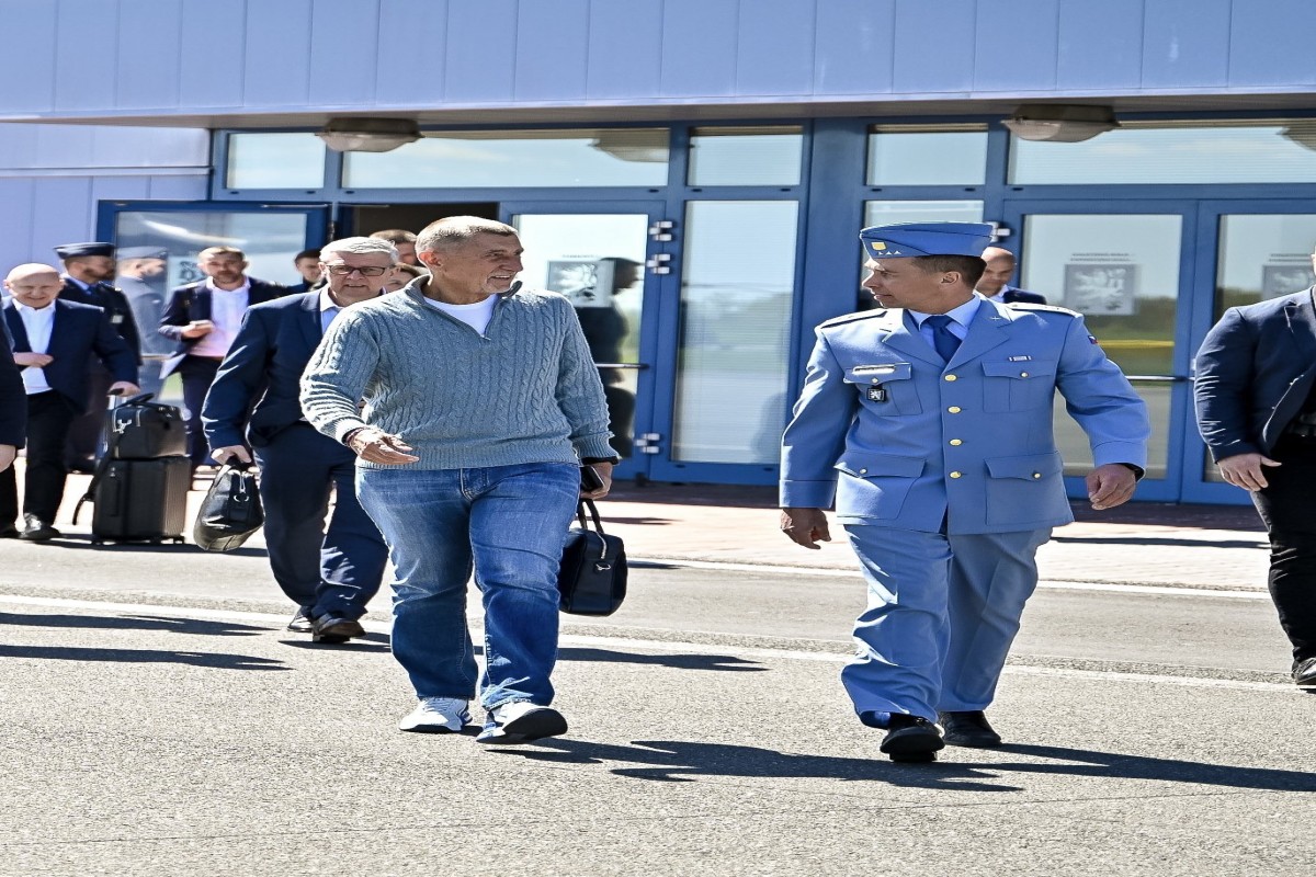 Премьер-министр Чехии отправился в Азербайджан