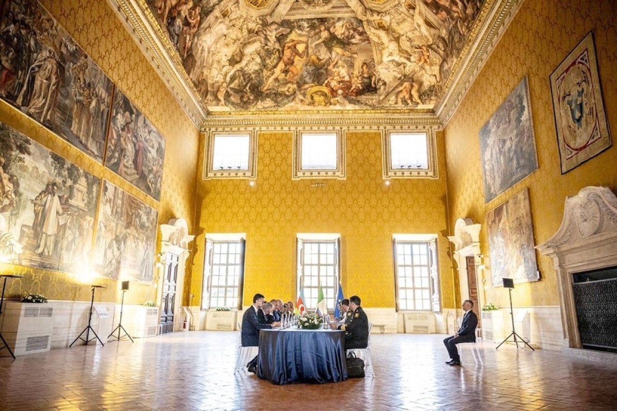 Министр обороны Азербайджана совершил официальный визит в Италию