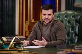 Зеленский предложил продлить военное положение на 90 дней