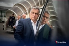 СМИ: приближенные к Орбану переводят средства за границу