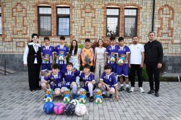 Лейла и Арзу Алиевы посетили детский дом в Шеки-ФОТО 