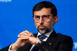 Аль-Мазруи: ОАЭ не будут увеличивать добычу нефти после выхода из ОПЕК+