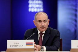 Пашинян назвал визит Мустафаева историческим