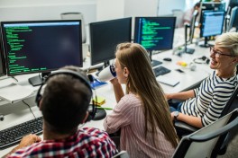 Мужчины чаще используют ИИ на работе чем женщины