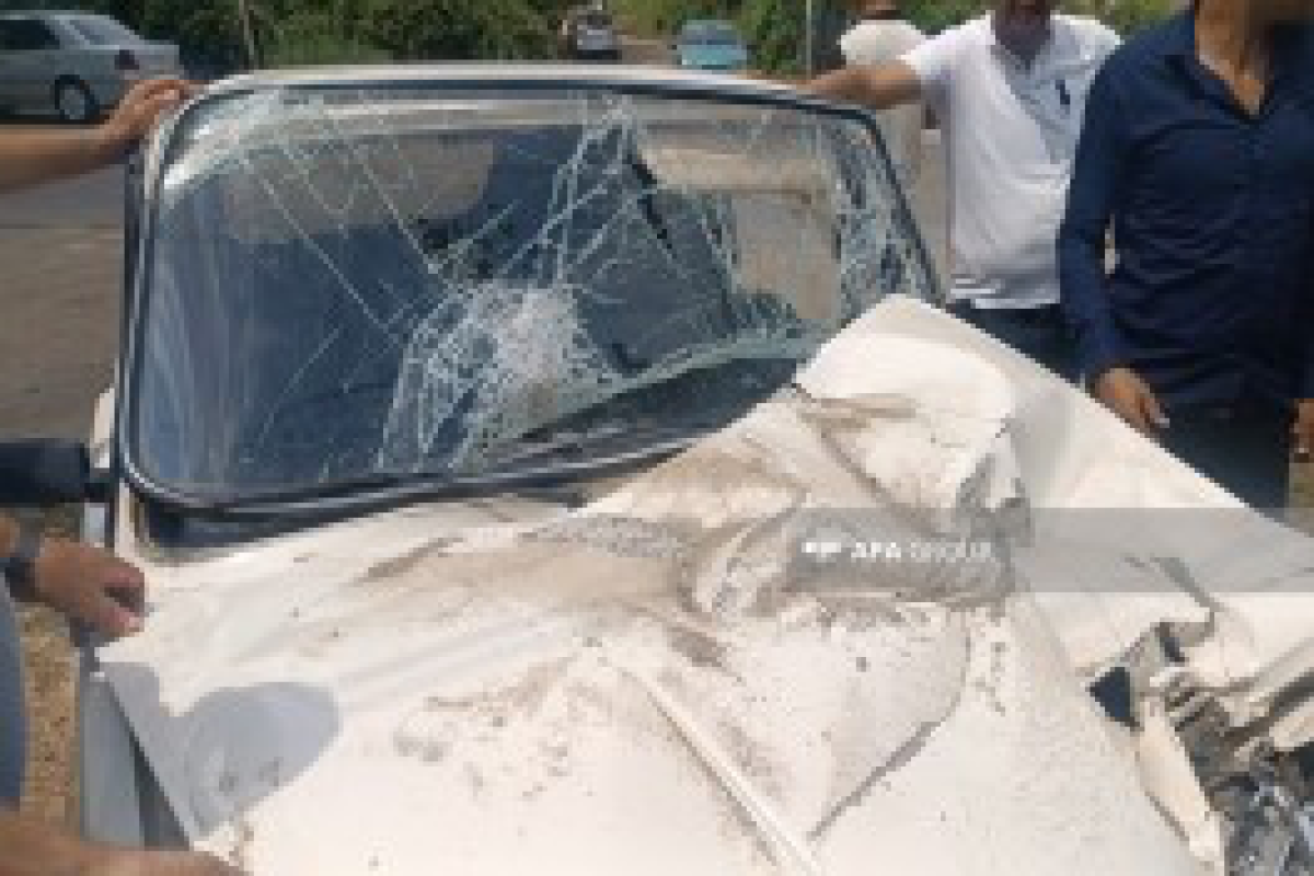 В Товузском районе легковой автомобиль врезался в грузовик, пострадали водитель и ребёнок -ФОТО -ОБНОВЛЕНО 