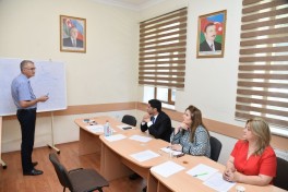 Начались собеседования для учителей школ с новой моделью обучения