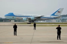 В Южной Корее восемь студентов задержаны за проникновение на авиабазу США