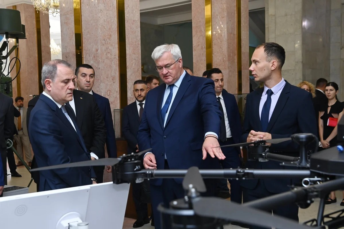 В Киеве стартовала встреча тет-а-тет глав МИД Азербайджана и Украины 