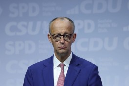 Politico: в Германии обсуждают возможную замену Мерца