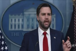 Вэнс: США надеются на возвращение довоенного объема поставок нефти через Ормуз