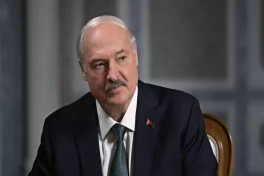 Лукашенко вручили Ленинскую премию ЦК КПРФ