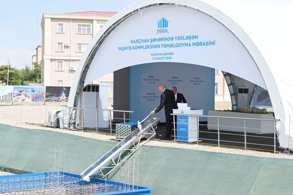 В городе Нахчыван заложен фундамент комплекса социальных домов -ФОТО 