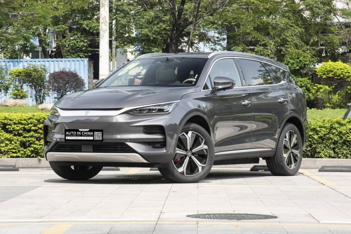 Китайский автопром уходит на экспорт на фоне обвала внутреннего рынка