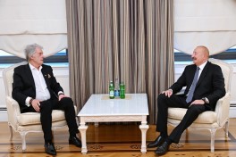 Алиев обсудил с Ющенко будущее азербайджано-украинских отношений