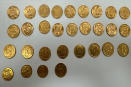 Пассажир из Стамбула спрятал в чемодане 30 старинных французских монет