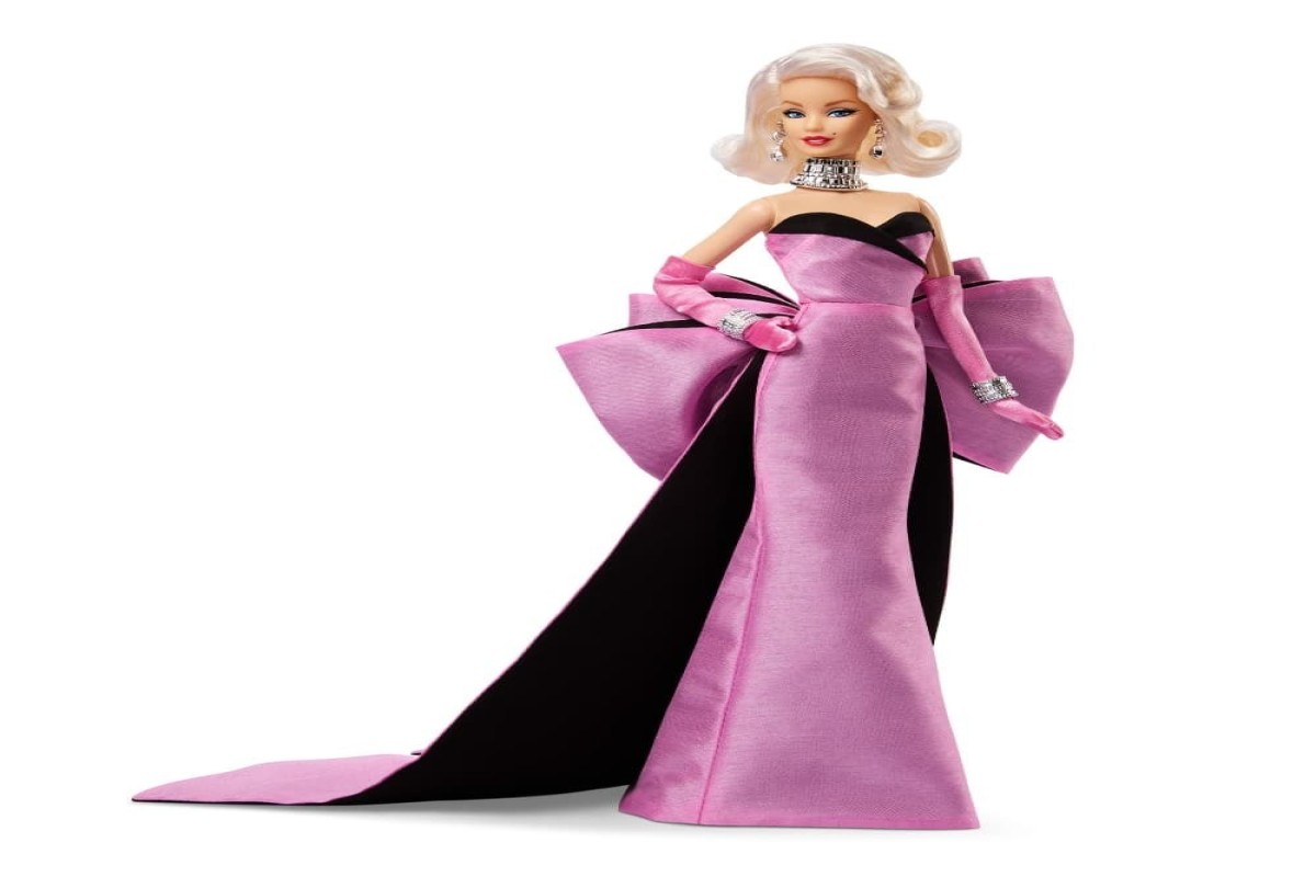 Mattel представила Барби в легендарном образе Мэрилин Монро-ФОТО 