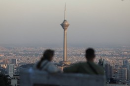 FT: Иран ударом по базе США послал предупреждение Европе