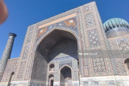 Азербайджанские журналисты познакомились с историей Регистана-ФОТО 