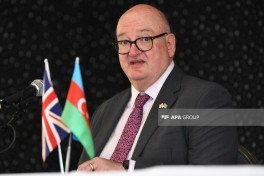 Посол Британии поддержал позицию Азербайджана по Украине 