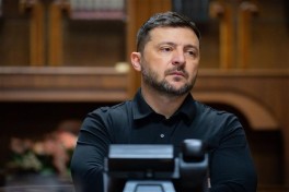 Зеленский: Украинские дроны атаковали российское НПЗ в 1600 км от границы