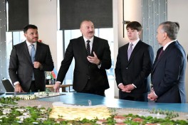 Алиев отметил проекты The Ritz-Carlton и Sea Breeze Uzbekistan