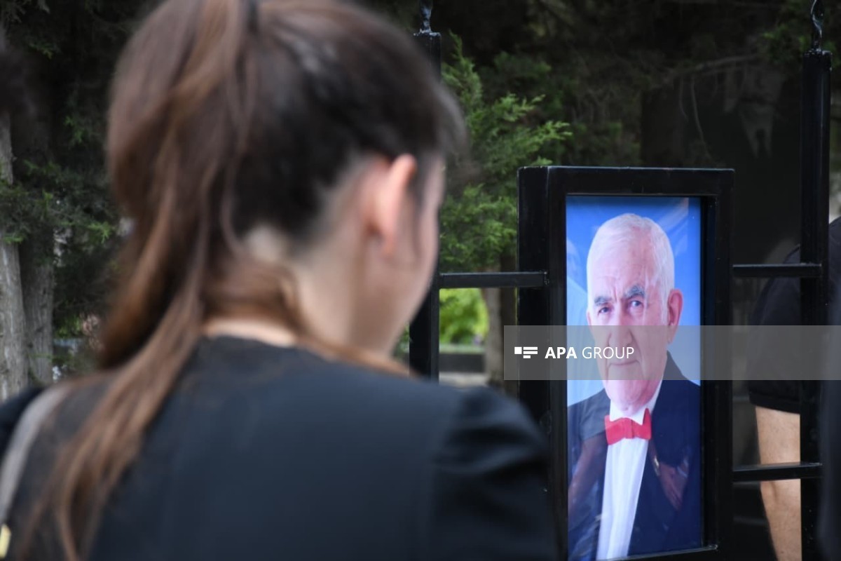 В Баку простились с Народным артистом Тофиком Бакихановым-ОБНОВЛЕНО 