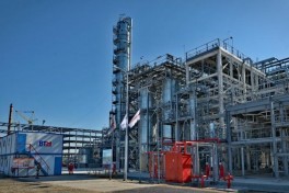 СМИ: Крупнейшие нефтеперерабатывающие заводы Казахстана отказались от поставок бензина в Россию из-за риска санкций
