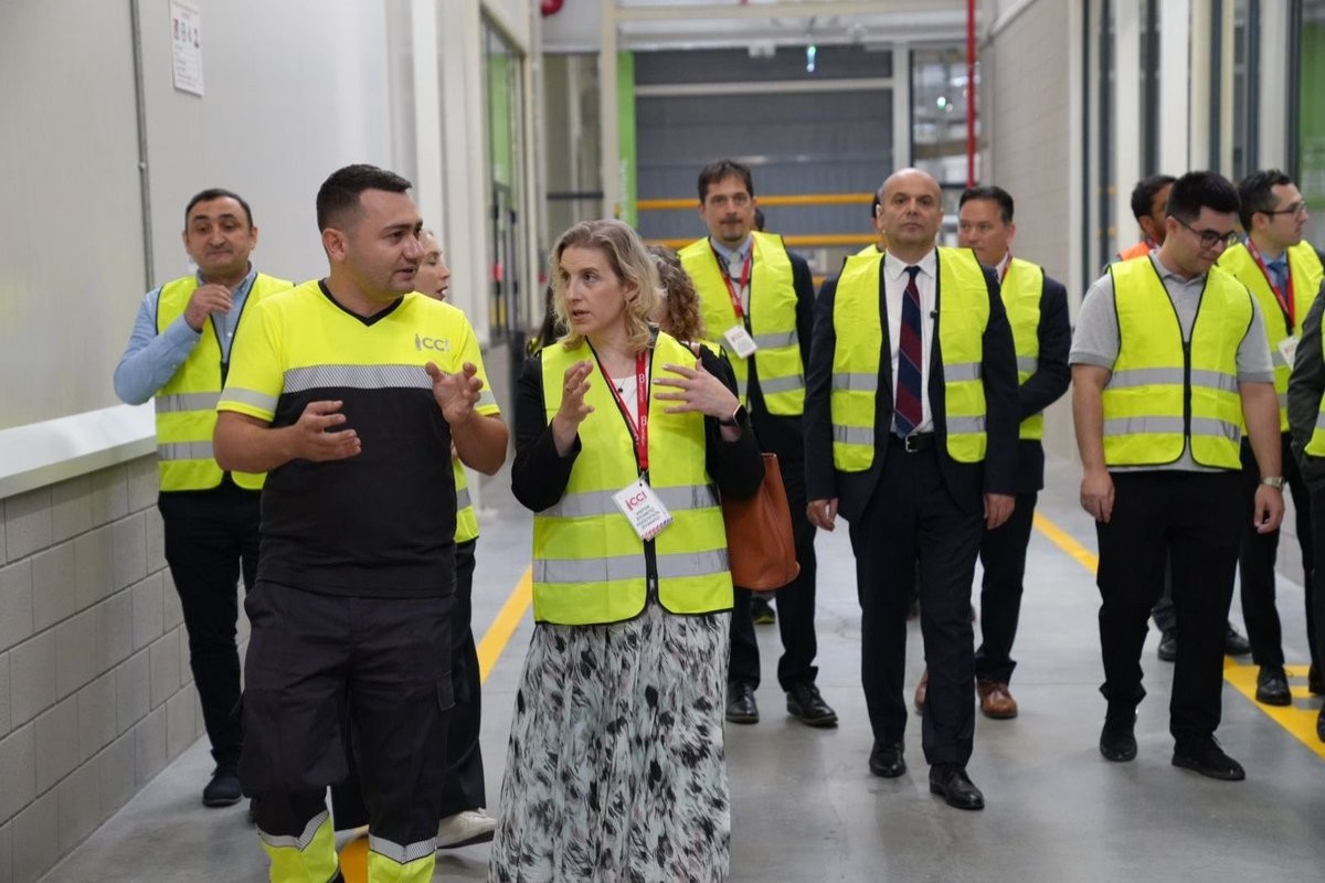 Поверенный в делах США посетила производство Coca-Cola в Исмаиллы-ФОТО 