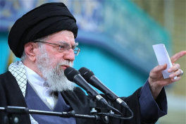 Хаменеи: Любая агрессия США против Ирана перерастёт в региональный конфликт