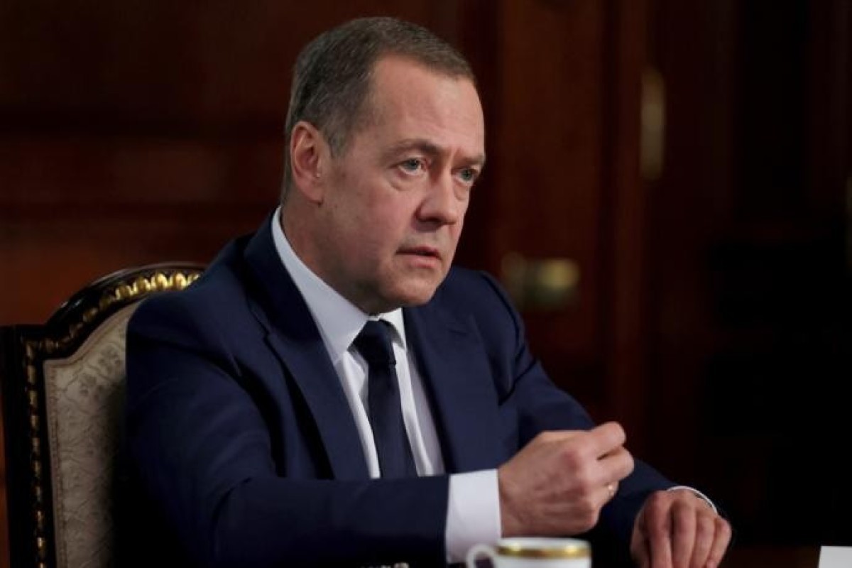 Медведев связал украинский конфликт с угрозой глобальной нестабильности