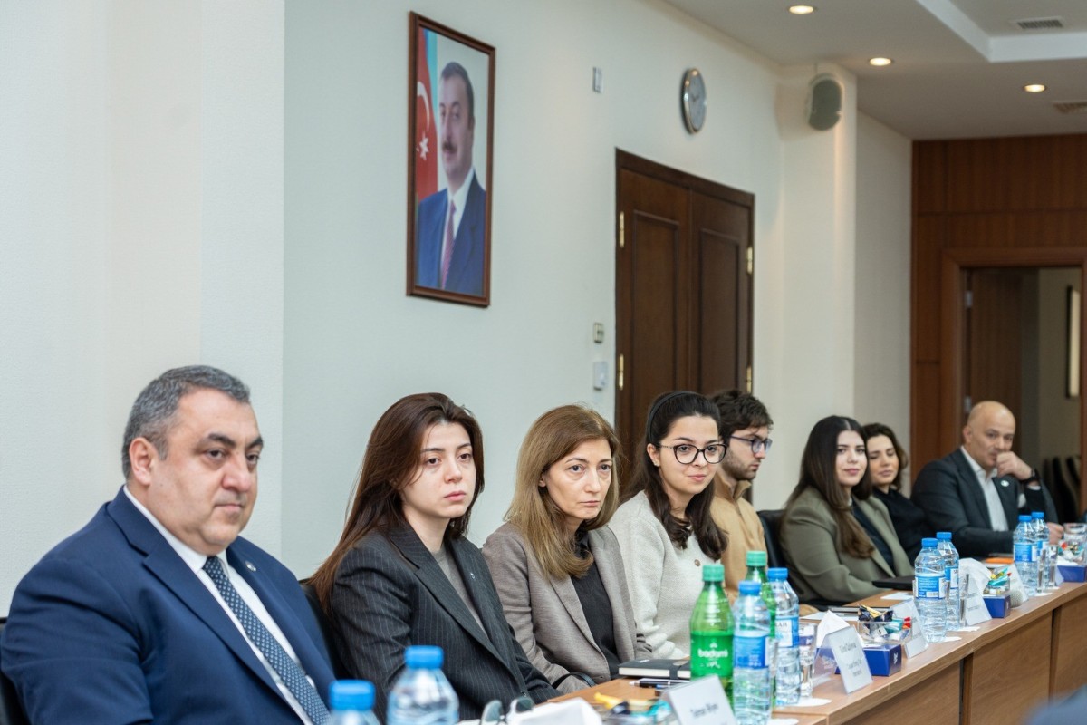 В Баку прошло заседание Рабочей группы по реструктуризации и банкротству-ФОТО 