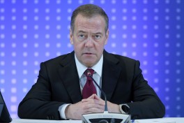Медведев назвал начало 2026 года «слишком насыщенным» для мира