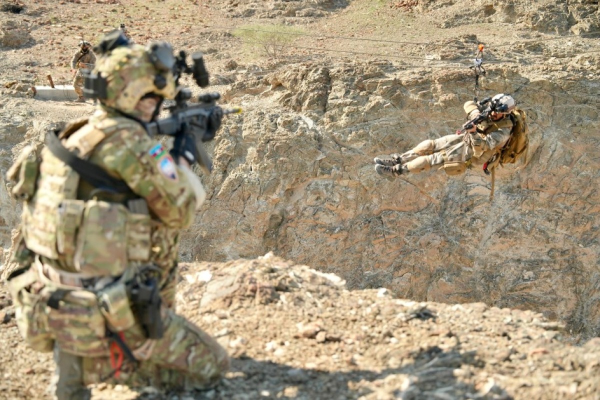 Президенты Азербайджана и ОАЭ наблюдали за совместными учениями в Абу-Даби-ФОТО 