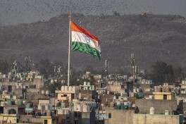 Reuters: Индия согласилась покупать у США нефть, оружие и самолеты