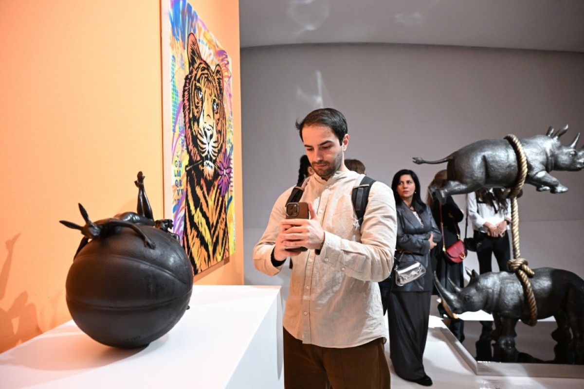 Центр Гейдара Алиева стал площадкой для выставки «Супергерои дикой природы»