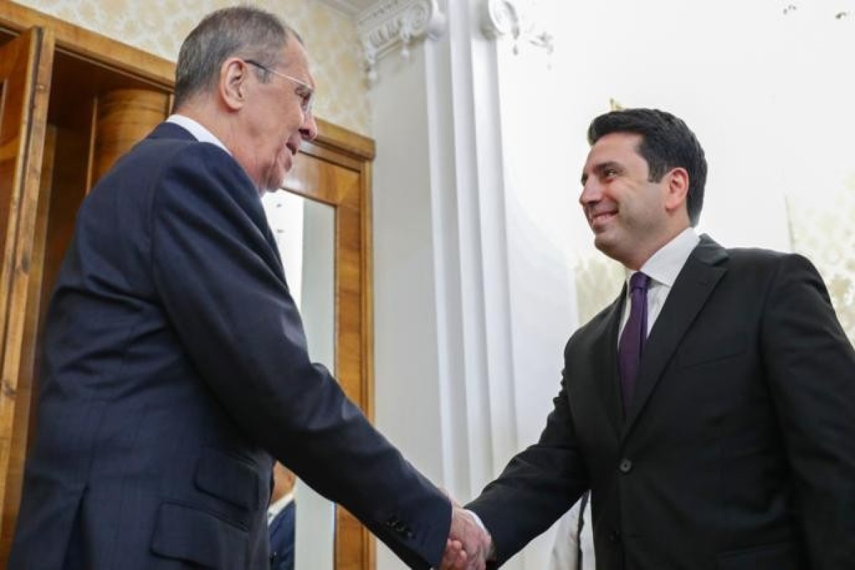 Лавров на переговорах с Симоняном: Россия остается главным партнером Армении