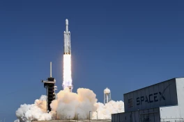 Bloomberg: SpaceX привлекла иностранные банки к подготовке IPO