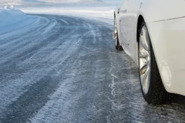 Туман и риск гололеда ожидаются 6 февраля на дорогах Азербайджана