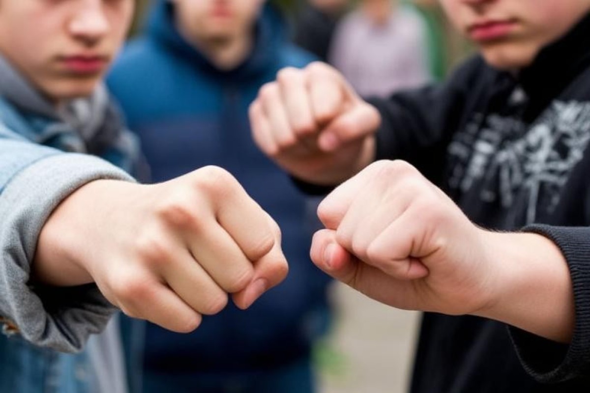 В Абшеронском районе полиция расследует избиение 17-летнего подростка