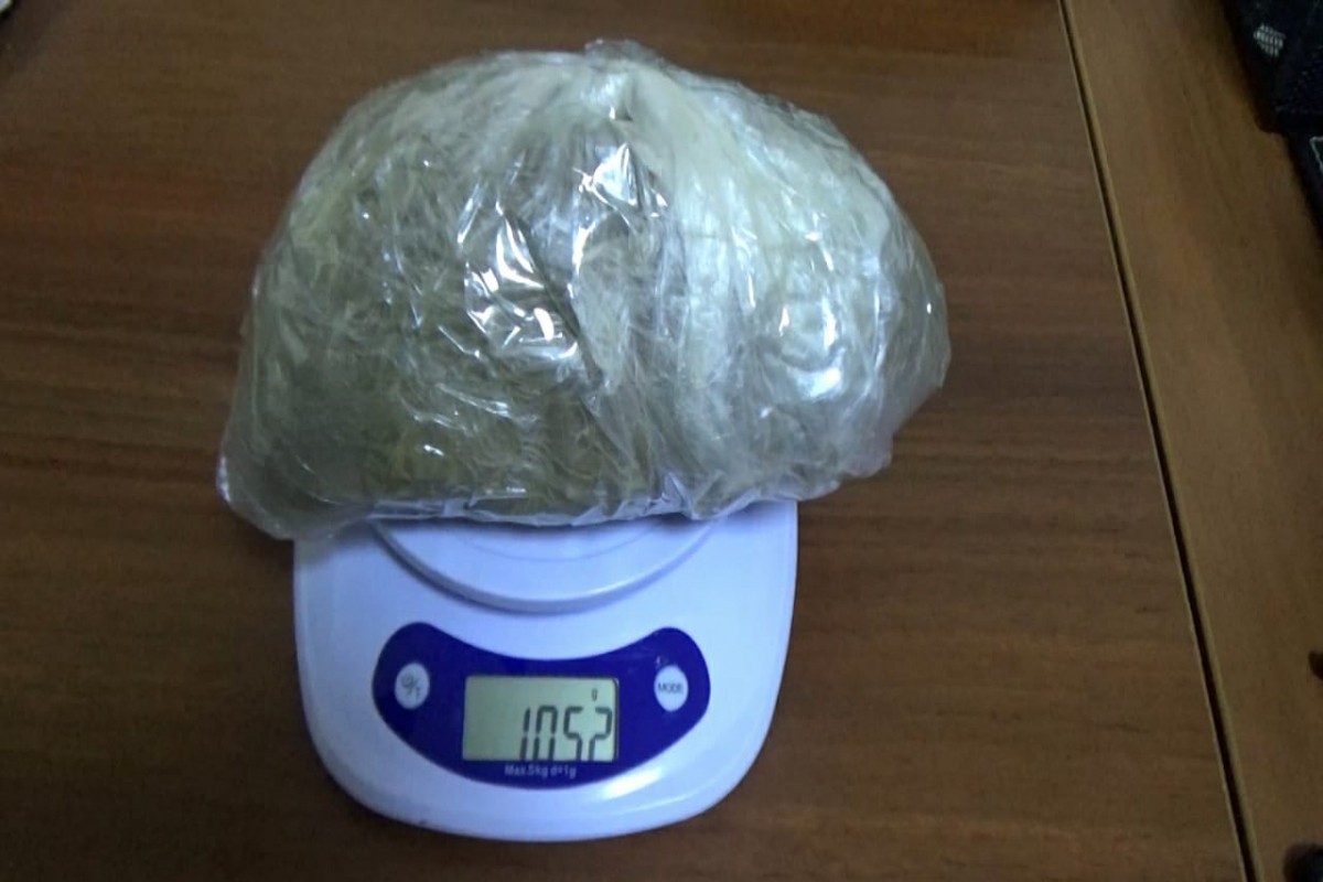 Полиция Баку изъяла крупную партию марихуаны и героина-ВИДЕО 