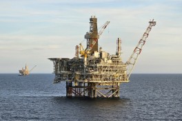 Цена нефти Azeri Light превысила 70 долларов за баррель