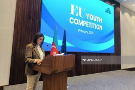 Посол ЕС подчеркнула роль молодежи в укреплении связей с Европой-ФОТО 