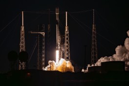 SpaceX откладывает Марс и делает ставку на Луну