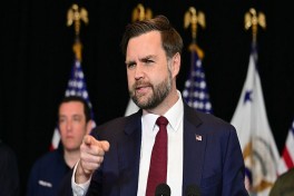 Жителя Огайо обвинили в намерении застрелить вице-президента США Вэнса